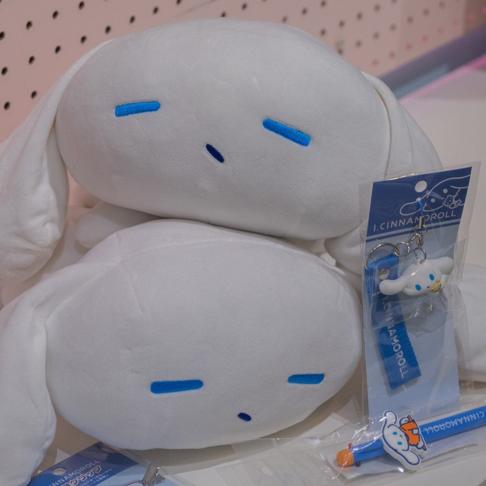 I. CINNAMOROLL Plush