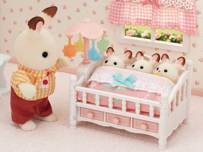 Calico Critters Crib with Mobile