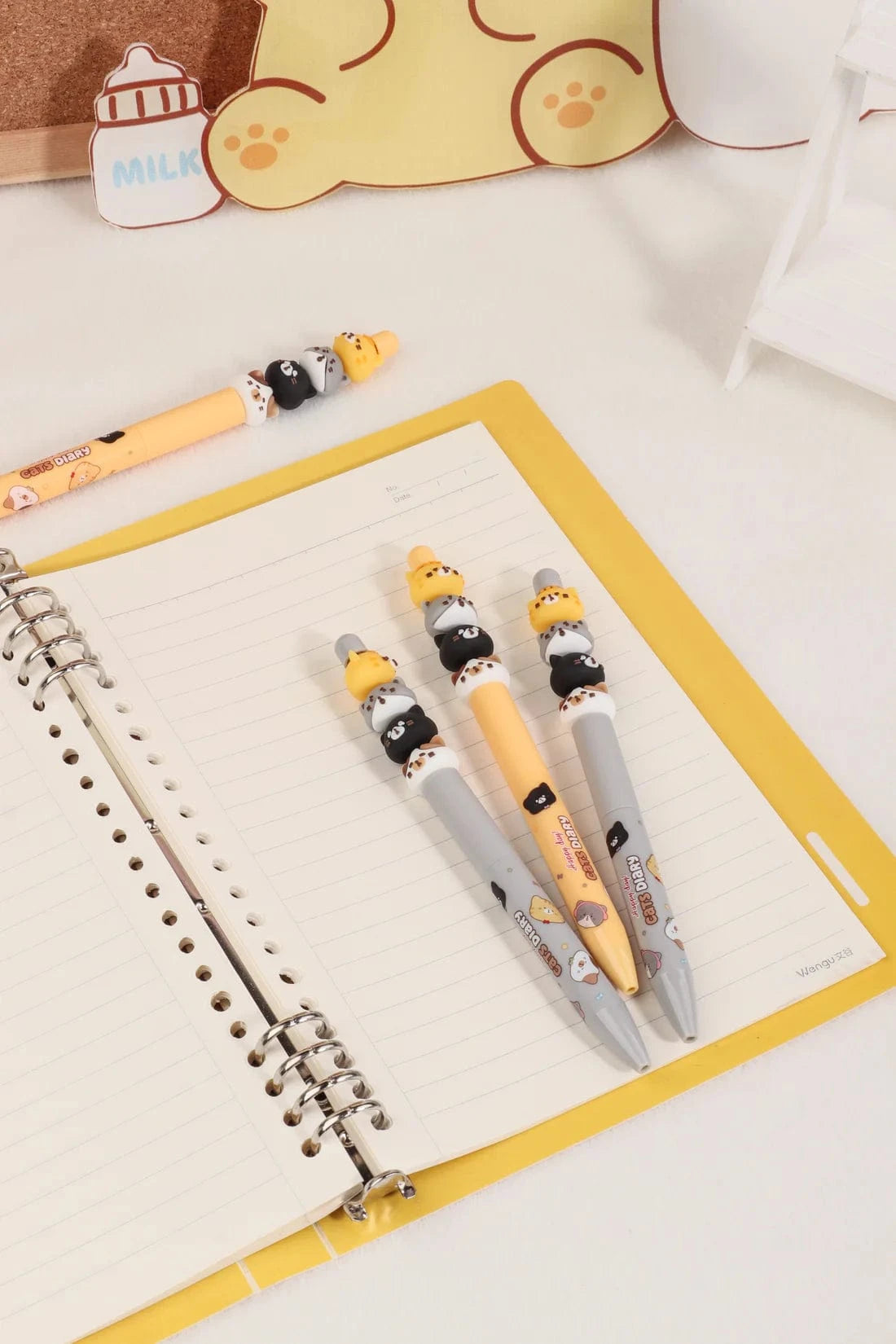 Cats Diary Spinning Barrel Gel Pen