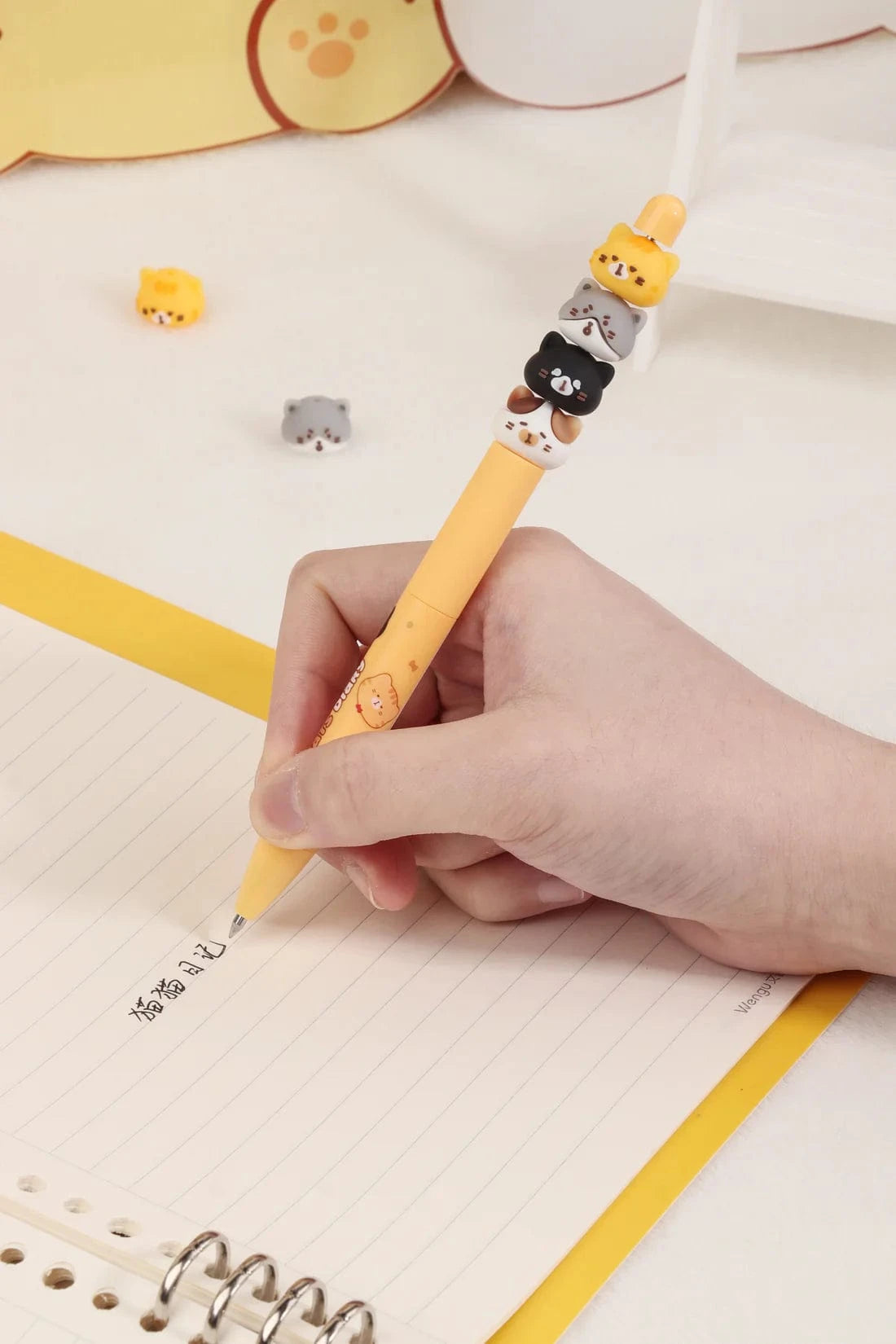 Cats Diary Spinning Barrel Gel Pen