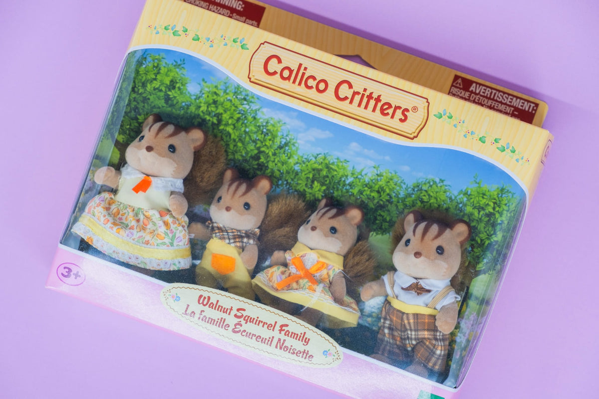 Walnut Squirrel Family Calico Critters Playset