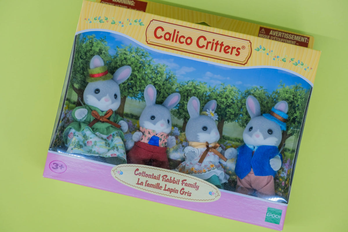Cottontail Rabbit Family Calico Critters Playset