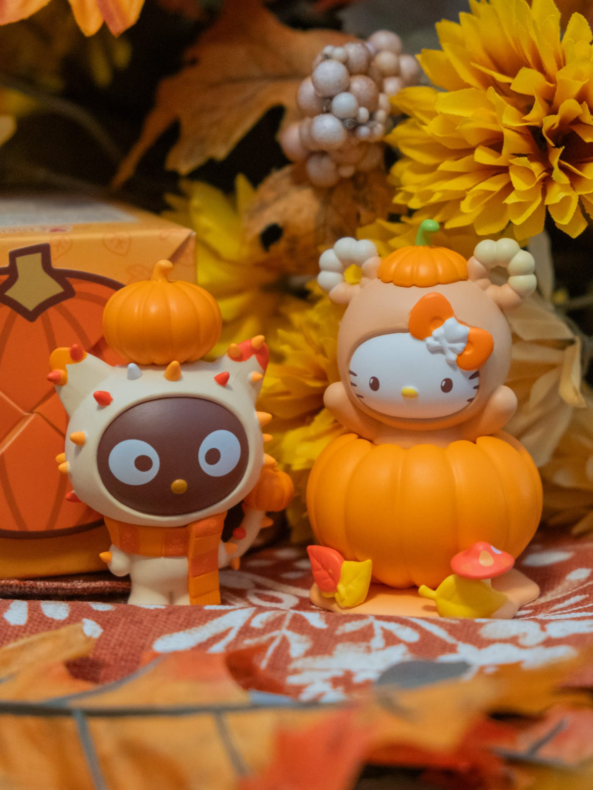 tokidoki x Hello Kitty and Friends Pumpkin Spice Mini Figure Blind Box