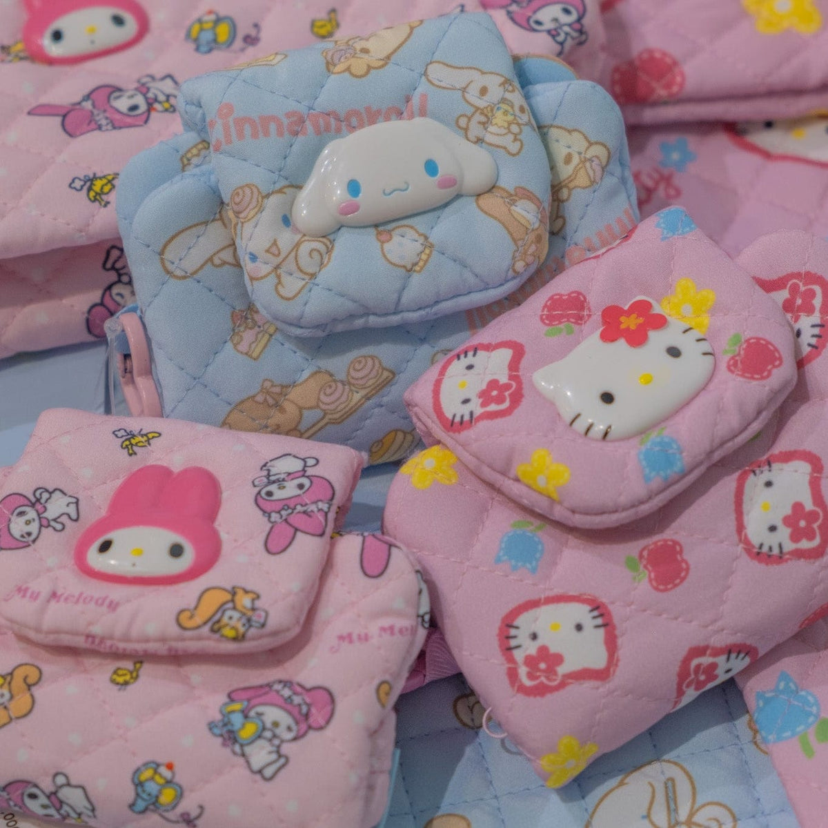 Hello Kitty Sanrio Quilt Collection Card and Coin Case