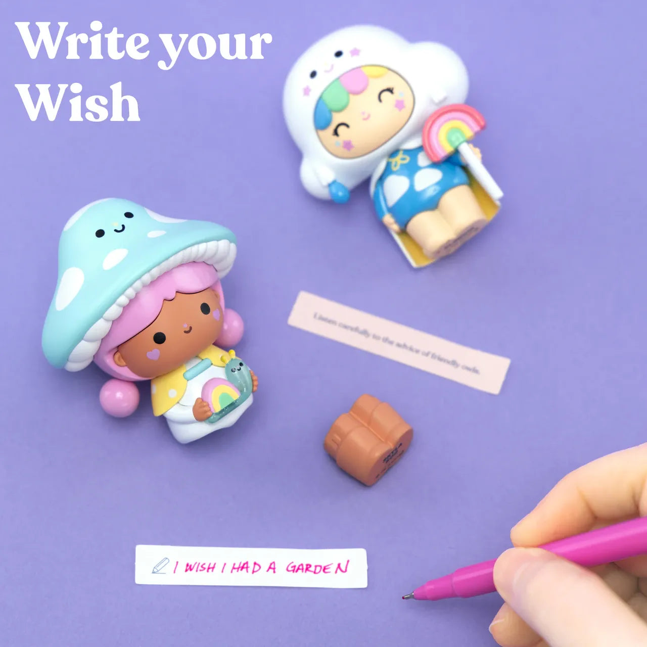 A pair of cute Momiji message dolls beside little notes. One has a mushroom hat and the other has a cloud hat.