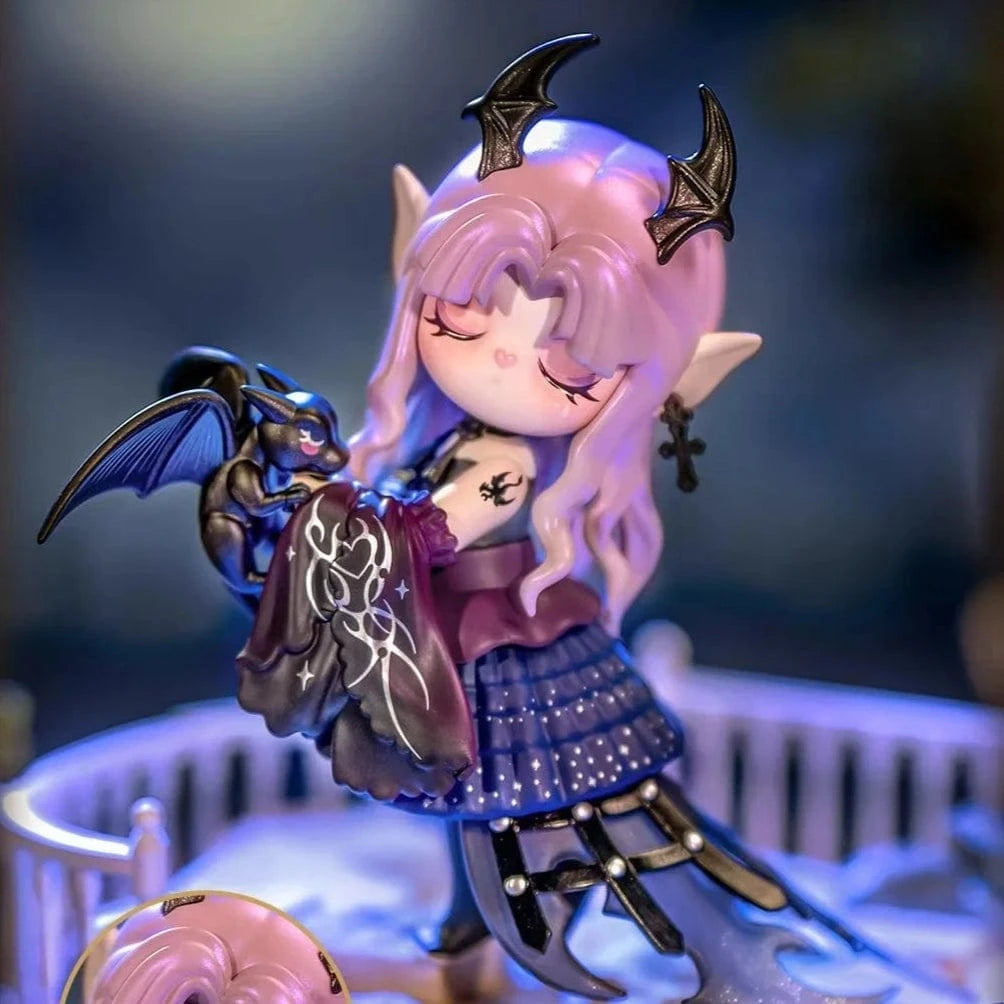 Suri Mystery Castle Figure Blind Box