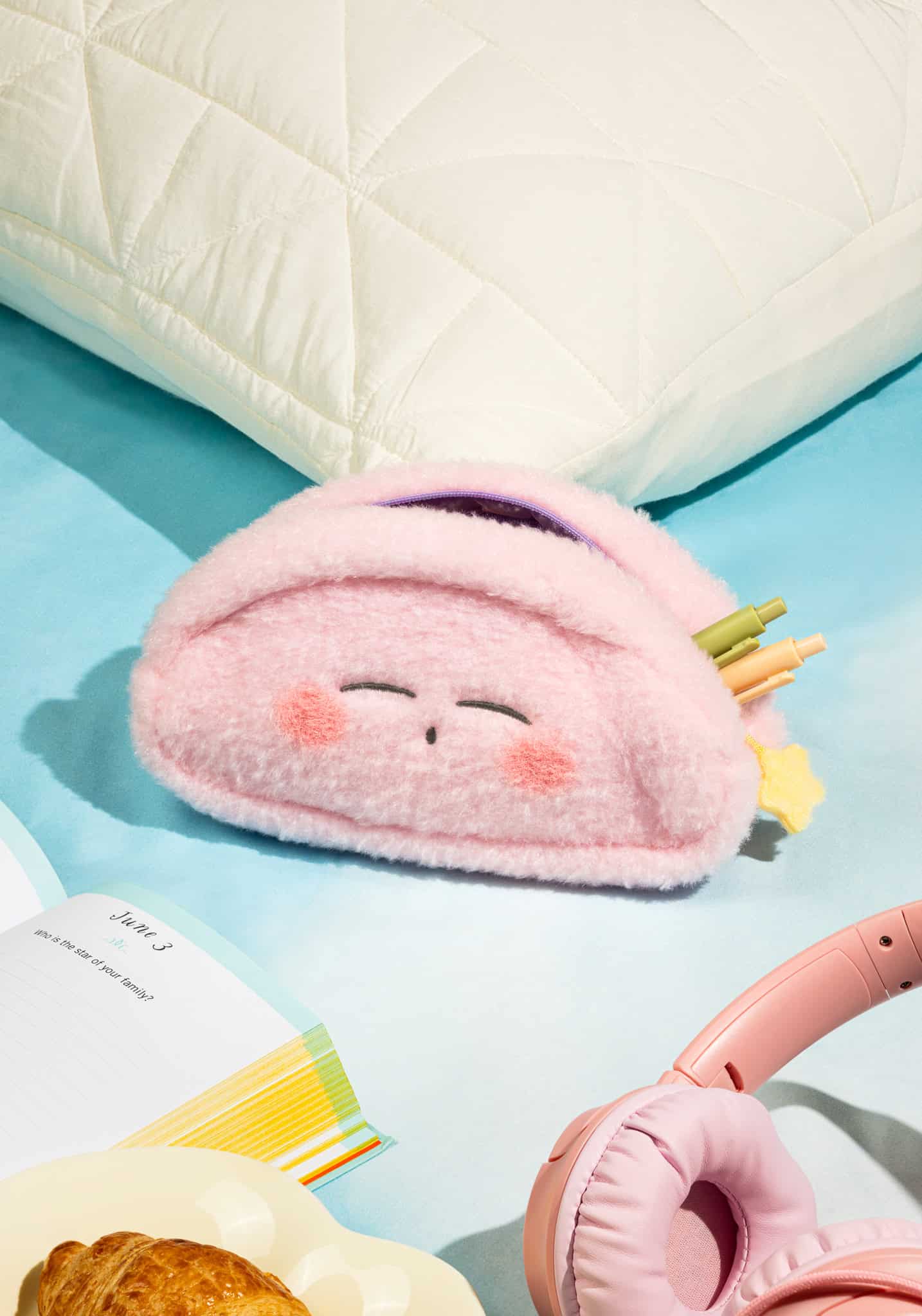 Kirby Fluffy Pen Case Sleeping Version