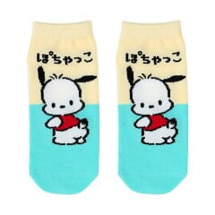 Block colored socks with Pochacco looking back